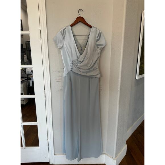 Mother of the Bride Dress by Montage Collection - Picture 3 of 8